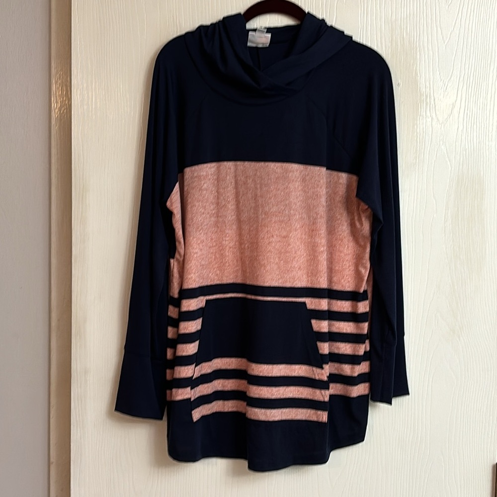XL LuLaroe Amber hoodie